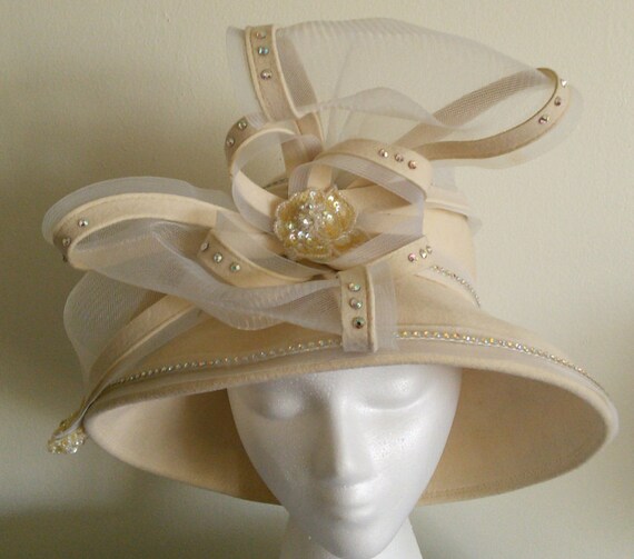 Cream Sequin Church/ Special Occasion Hat White Iridescent Sequin Fascinator Half Hat for Church  main image 2