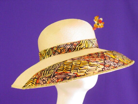 Women display picture 2