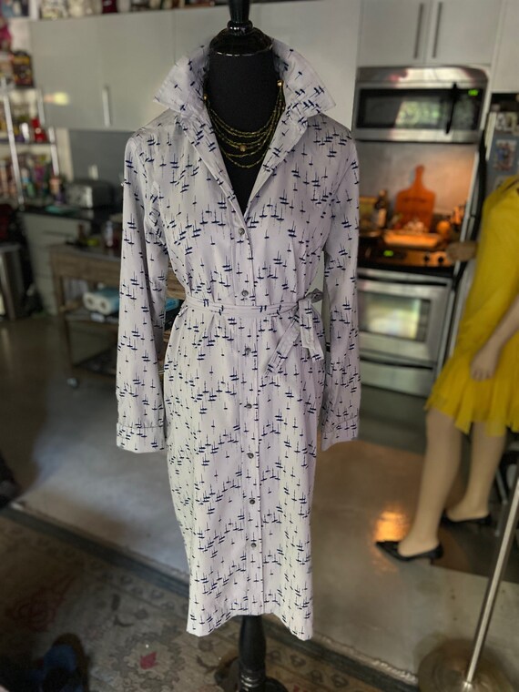 Beautiful Vintage 1970s Malia Honolulu Secretary D