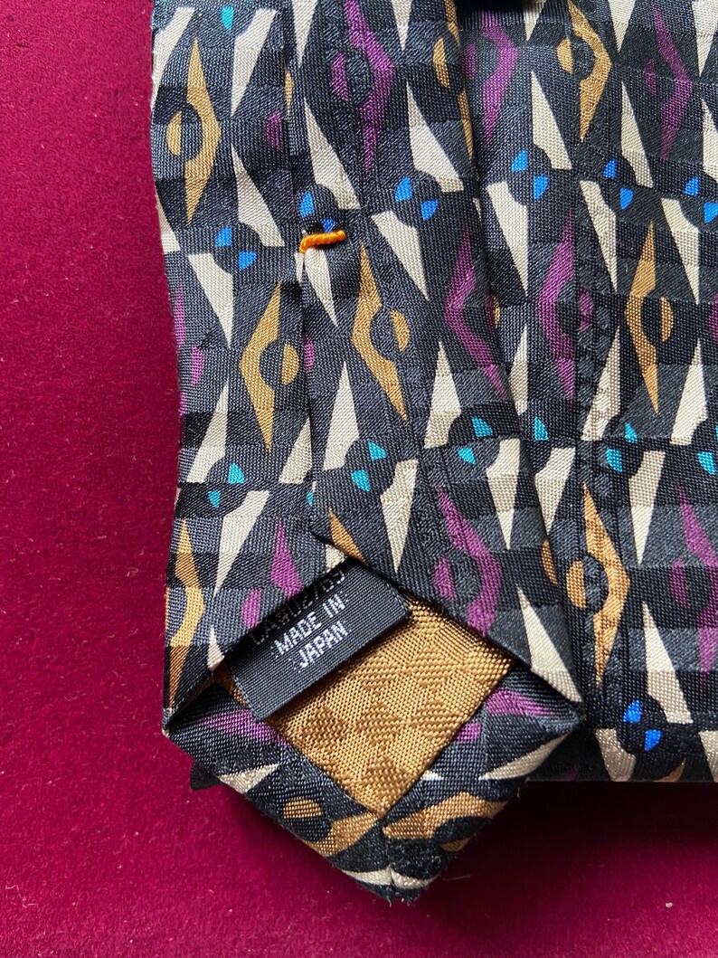 Cream Gold 1990s Purple and Blue Silk Necktie Tie Made in Japan from Format
