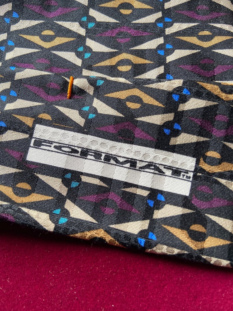 Cream Gold 1990s Purple and Blue Silk Necktie Tie Made in Japan from Format