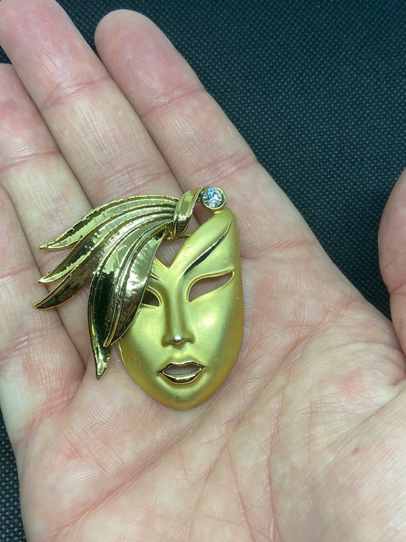 Fabulous 1980s Gold-Toned Female Head Brooch with Diamante Accent