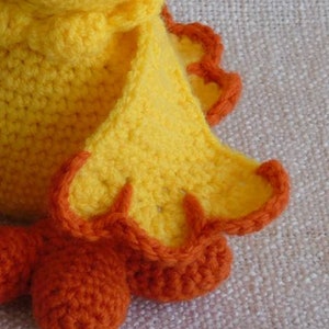 Tutorial or pattern Big yellow crochet chick image 8