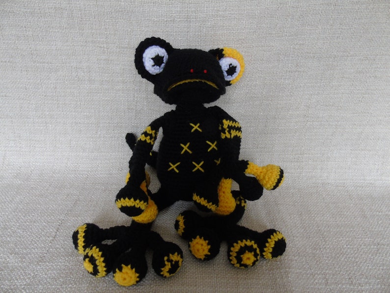 Crochet Salamander Tutorial image 9