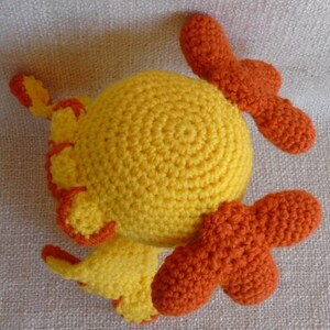 Tutorial or pattern Big yellow crochet chick image 4