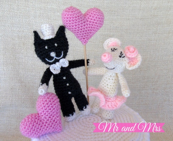 wedding cake topper wedding figurine for your cake Cat and Mouse and Heart