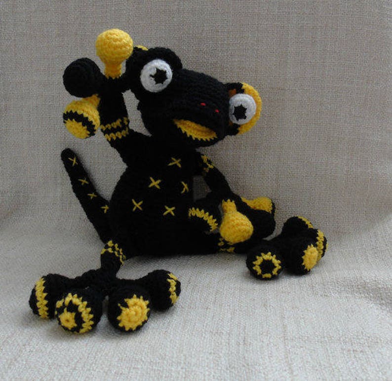 Crochet Salamander Tutorial image 1