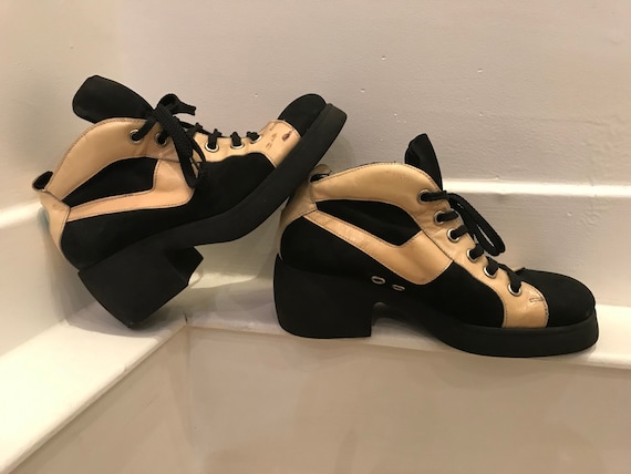 90s shoes, chunky heels, square toes, grunge shoes