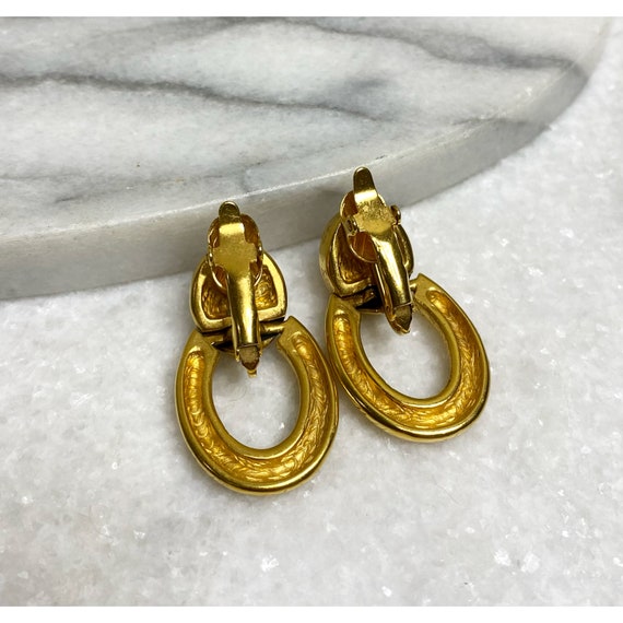Vintage Gold Peach Clip On Earrings - image 4