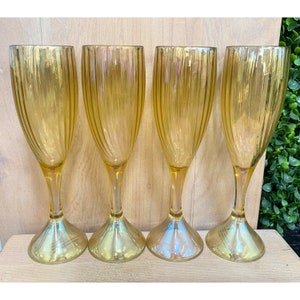 Vintage Iridescent Plastic Champagne Flutes Drink ware Glasses  Set of 4 picnic