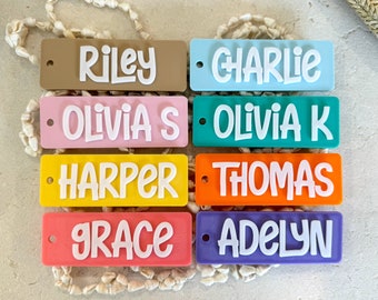 Personalised Kids Bag Tag: Custom Name Keyring, Christmas Gift for School kids, Daycare Bag Tag