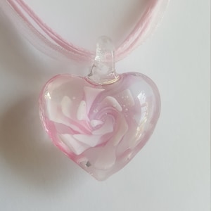 Glass heart pendant necklace