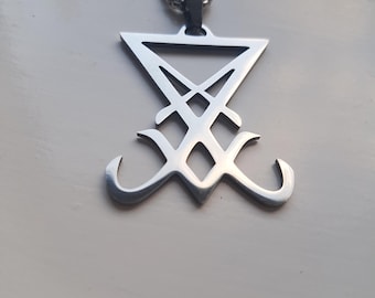 Collar con el sigilo de Lucifer