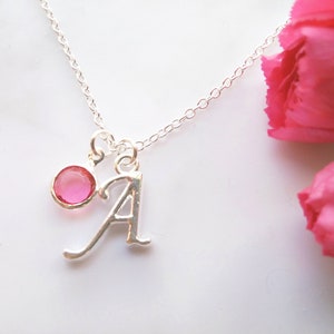 Collar con inicial A en letra de plata – Colgante de cristal con piedra de nacimiento – Elegante joyería personalizada – Regalo único para mujeres y niñas