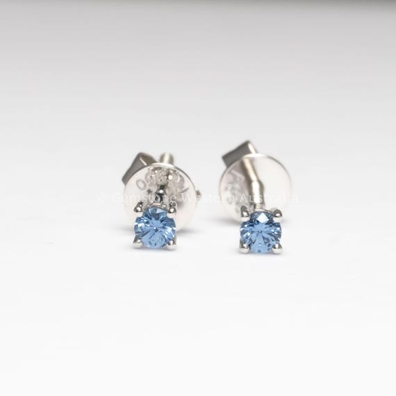 Blue Sapphire Stud Earrings in Platinum – 2.5mm Round Cut