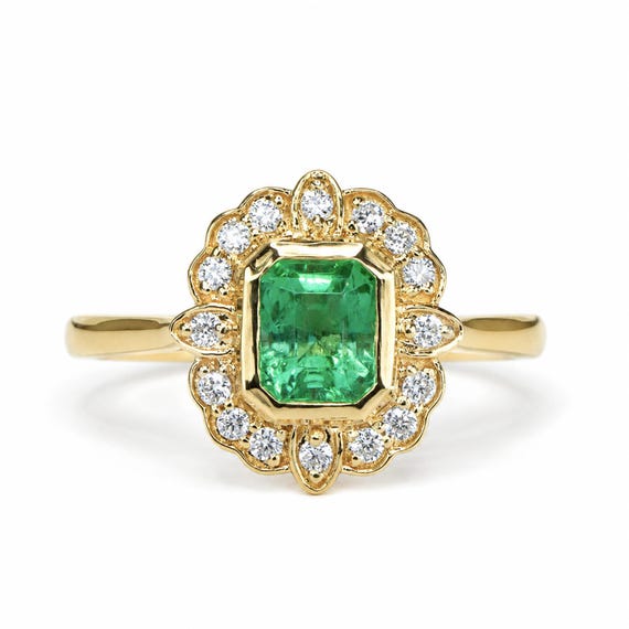 Emerald Cut Colombian Emerald Diamonds Ring, 18K Gold Art Deco inspired Emerald Ring, Emerald Cut Emerald Gold Ring, Art Deco Style Ring