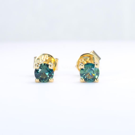 Australian Teal Sapphire Stud Earrings 0.53ct in 18K Yellow Gold