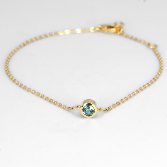 Australian Teal Sapphire Bracelet in 18K Yellow Gold