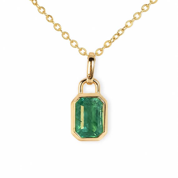 0.91ct Natural Elongated Emerald Cut Emerald Pendant | 18K Yellow Gold