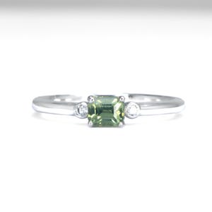 Platinum Alexandrite Ring with Diamond Accents