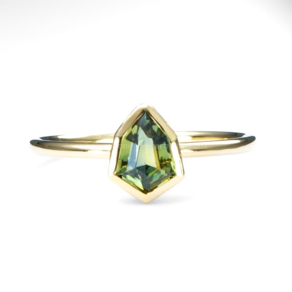 Shield-Cut Teal Sapphire Ring in 18K Yellow Gold