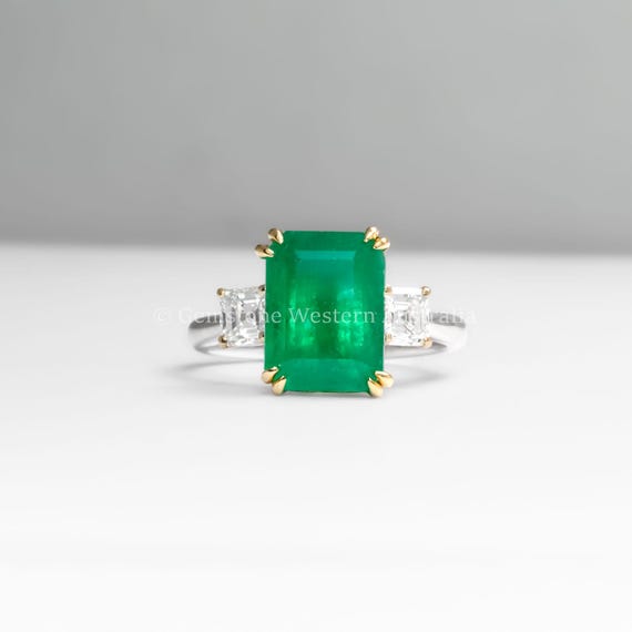 Colombian Emerald and Diamond Ring in 18K Yellow Gold – East West Emerald Cut