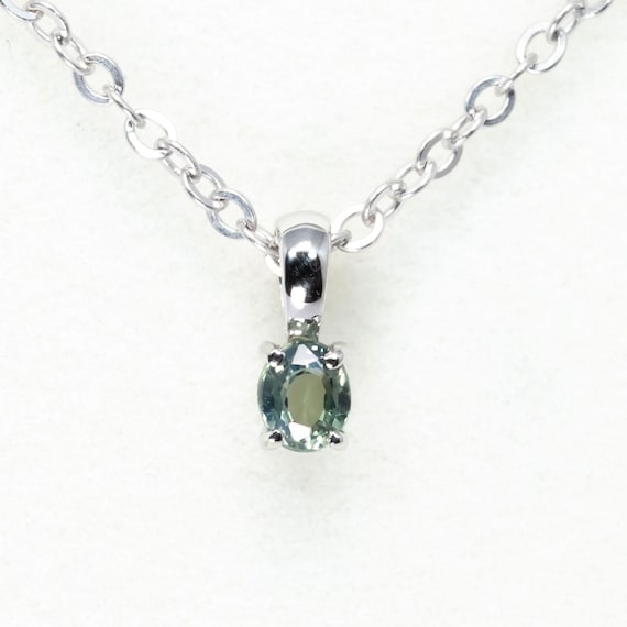 Petite Oval Alexandrite Pendant in Platinum 950 - 0.18ct Apple Green Hue