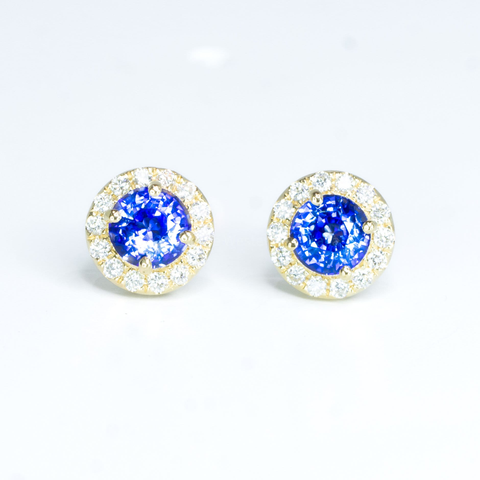0.56 Carat Genuine Blue Diamond 14K White Gold Earrings - Walmart.com