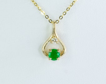 Natural Colombian Emerald and Diamond Pendant 18K Gold