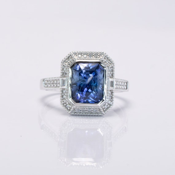 3 carats Unheated Sapphire Platinum Ring