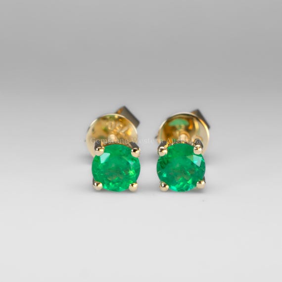 Natural Colombian Emerald Stud Earrings in 18K Yellow Gold - 0.60ct