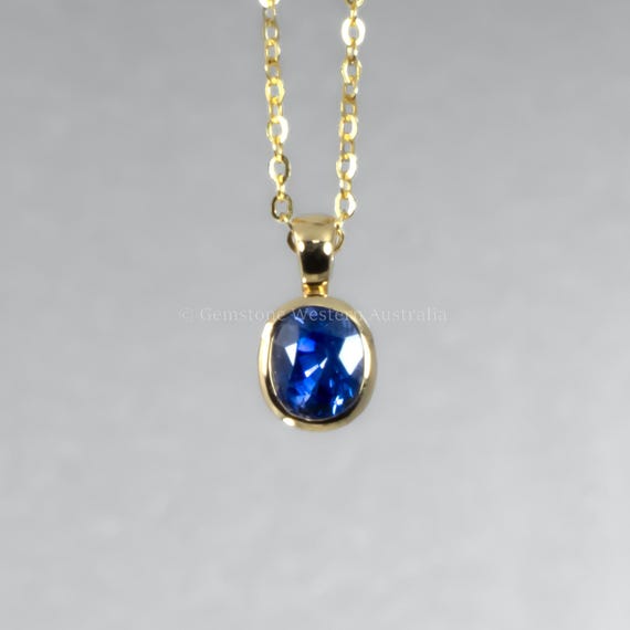 Natural Cornflower Blue Sapphire Pendant 1.20ct in 18K Yellow Gold