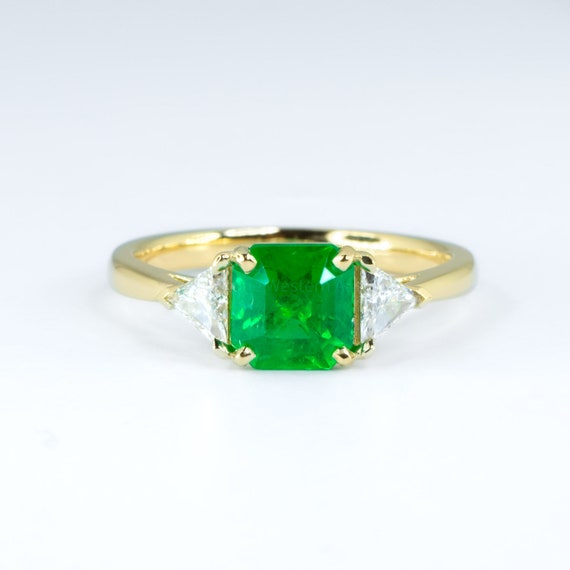 Emerald Cut Emerald Ring | Colombian Emerald and Trillion Cut Diamonds Ring