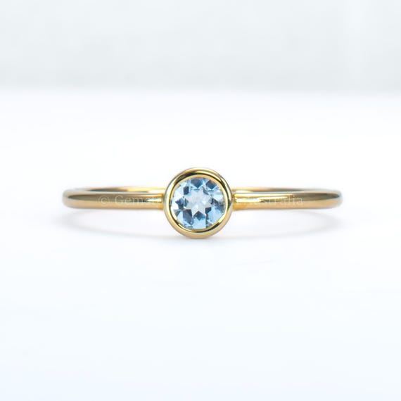 Dainty Round Aquamarine Bezel Ring in Yellow Gold