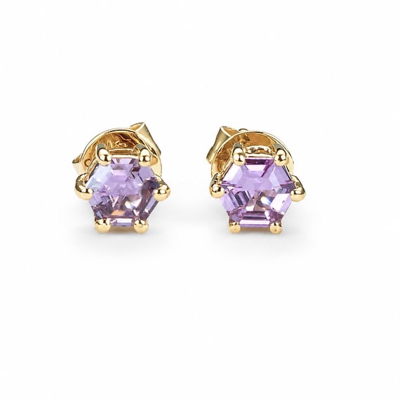 Pink Sapphire Stud Earrings in 18K Yellow Gold with Hexagonal Cut Gemstones