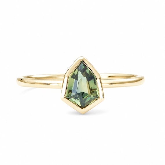 Shield-Cut Teal Sapphire Ring in 18K Yellow Gold