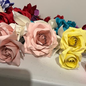 3 roses and a lily bouquet