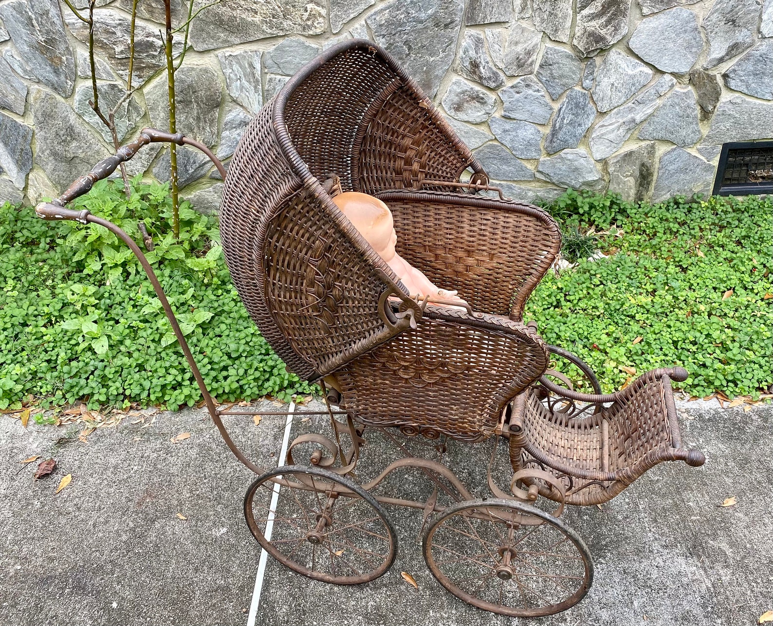 victorian baby buggy