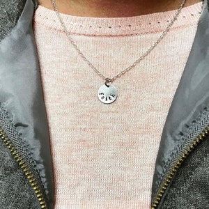 Collar de palabras / Etiqueta de latón / Joyería de estímulo / Personalizado / Collar de dijes / Regalo para ella