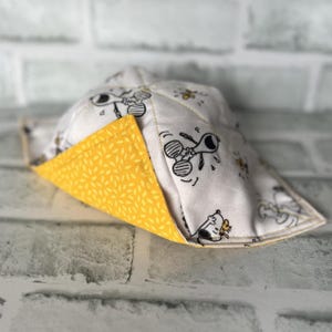 Snoopy Microwave Bowl Cozy: Reversible Hot or Cold Bowl Holder