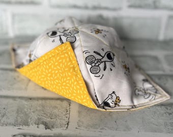 Snoopy Microwave Bowl Cozy: Reversible Hot or Cold Bowl Holder