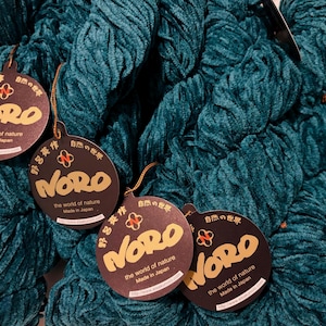 10 motków - Noro Sumile Solid - 50 g 63% bawełny - Chenille - Zielony 29 Jedwab - 8 Nylon - 100 m - kolor 4 - Partia B