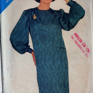 Sewing Pattern See & Sew Butterick 5424 Womens Loose-Fitting Straight Pullover Dress - Front Overlay Sz. 8-10-12 Uncut