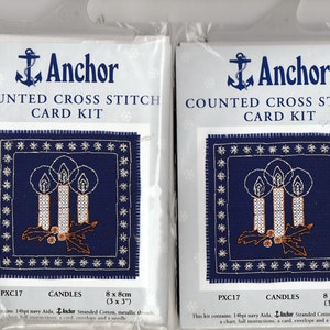 2 (Dos) Kit de puntada cruzada con recuento de anclaje - Velas - Tamaño - 3&quot; x 3&quot; (8 cm x 8 cm) - Navy Aida -