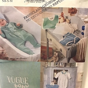 Pode incluir: Um padrão de costura Vogue Baby para um traje de bebê. O padrão inclui um macacão, um babador e uma camisa. O padrão é para os tamanhos de recém-nascido a pequeno-médio. O padrão é da FabricLand Georgetown e tem uma política de não troca/não reembolso.
