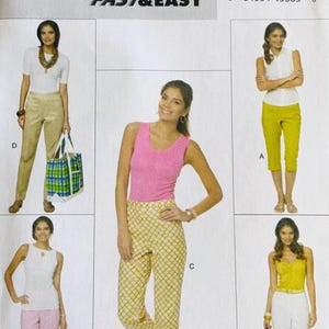 Puede incluir: Un patrón de costura para pantalones de mujer. El patrón incluye cuatro estilos diferentes de pantalones: un pantalón amarillo, un pantalón blanco, un pantalón rosa y un pantalón estampado. El patrón es de Butterick y está etiquetado como "Fast & Easy".