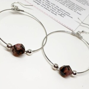 Créoles bohèmes en rhodonite : cristaux curatifs en argent faits main