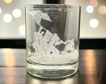 Cadeaux USMC : verre à whisky Marines, Iwo Jima gravé levant le drapeau, cadeau de Noël pour vétéran, cadeau Marines pour lui, cadeaux USMC