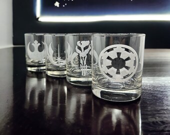 Lot de 4 verres à whisky gravés Star Wars : Mandalorien, Jedi, Rebelle, Galactique