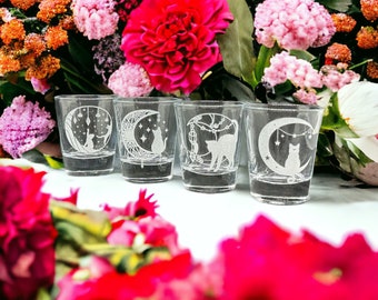 Ensemble de 4 verres à liqueur chat et cristaux, cadeau parfait pour les amoureux des chats, chats et meugles, décoration de cuisine chat gravée, cadeau pour chat maman, décoration de chat